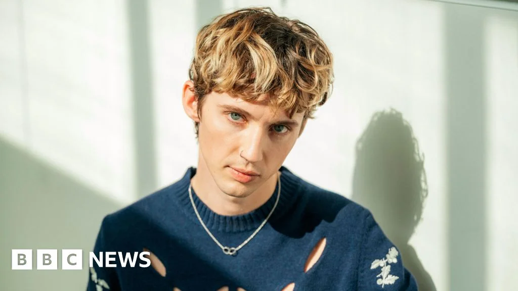 Troye Sivan Balances Creative Ventures, High Fashion, and Public Scrutiny