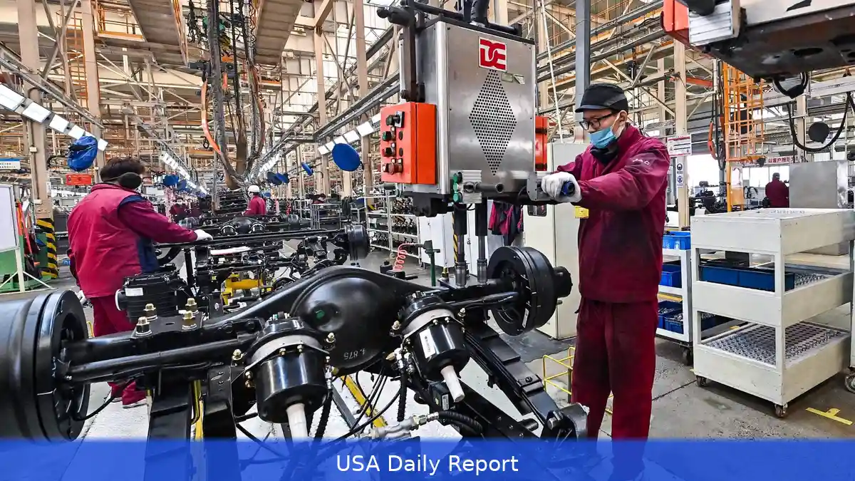 China’s Factory Growth Slows Amid Rising Export Costs and Global Trade Risks