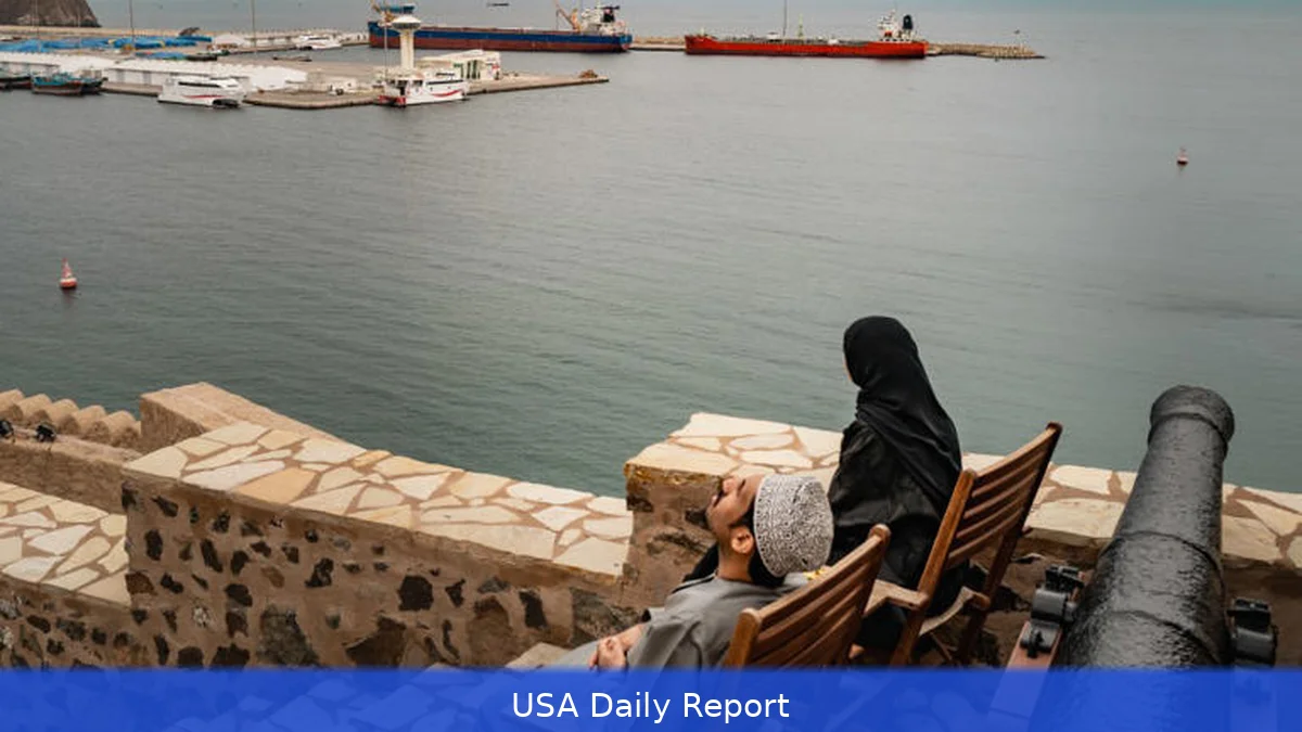 China’s Yuan Gains From Iran’s New Toll System in Strait of Hormuz