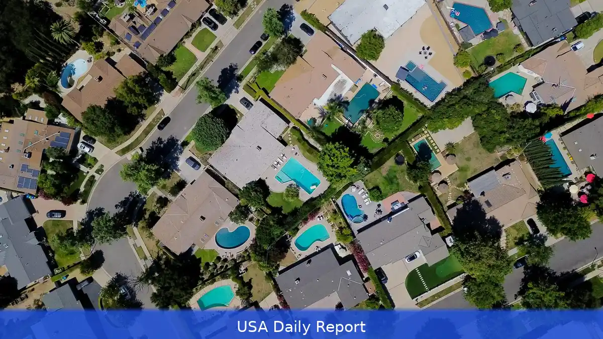 Existing U.S. Home Sales Fall to Nine-Month Low as Mortgage Rates Creep Up