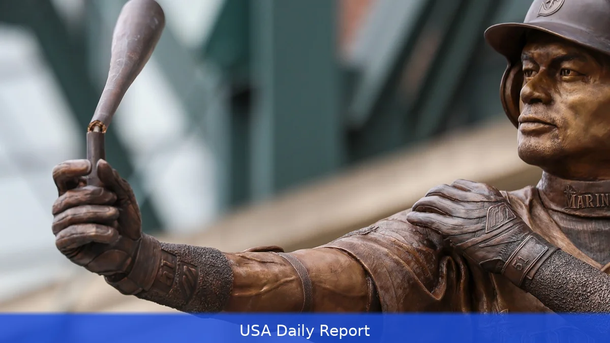Ichiro statue unveiled in Seattle — and the bat snapped on reveal