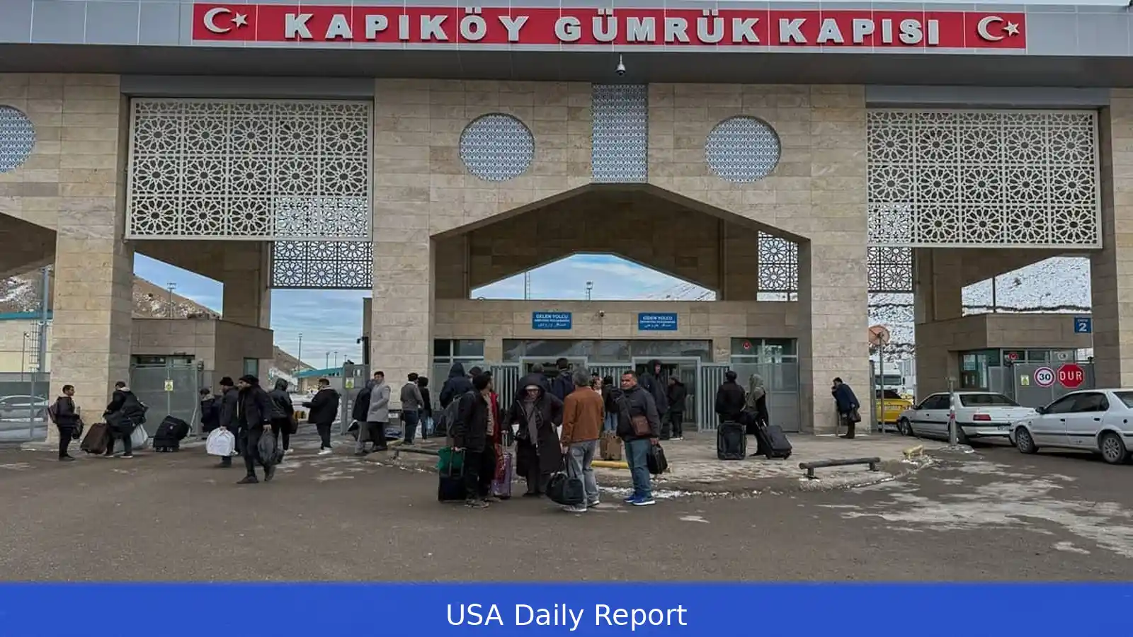 Iranians Cross into Turkey for Wi‑Fi After Internet Blackout